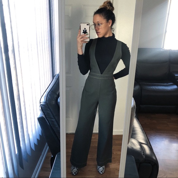 ⭐️ BRAND NEW | FOREVER21 70s Pinafore Jumpsuit ⭐️ - Picture 2 of 6